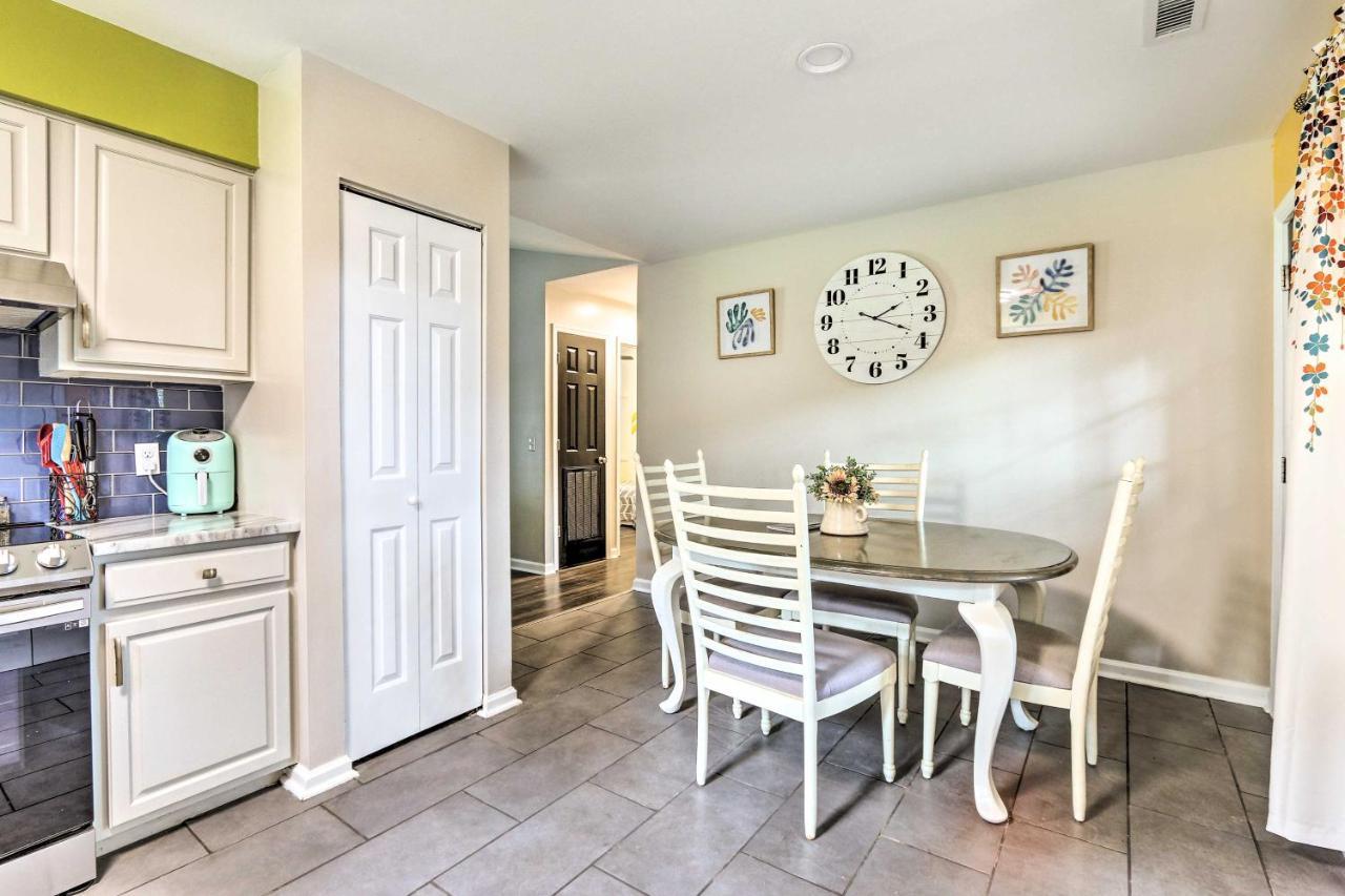 Peaceful Beaufort Home With Front Porch And Grill Exteriör bild
